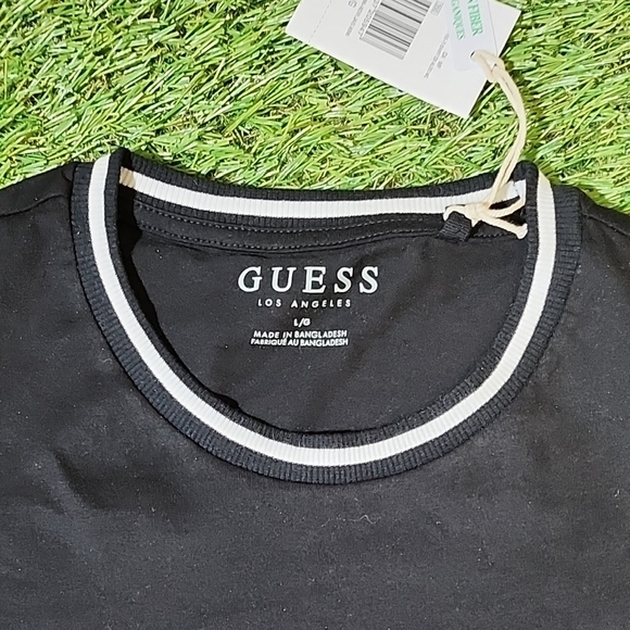 GUESS Men's Black Tee with White Accents Brand New With Tags - Picture 2 of 7